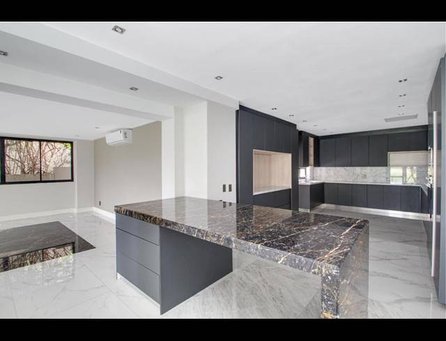 4 BEDROOM HOUSE FOR SALE IN DAINFERN GOLF ESTATE